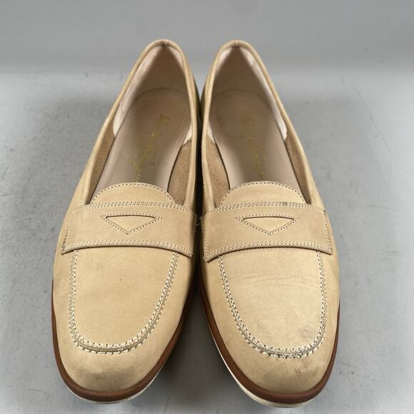 Salvatore Ferragamo Boutique Womens 7.5 AA Beige Slip On Penny Loafer Dress Shoe - Picture 2 of 9